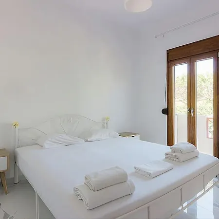 Дом отдыха Modern One Bedroom Beachside