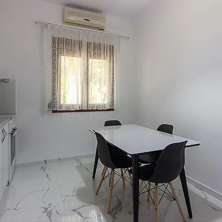 Σπίτι διακοπών Modern One Bedroom Beachside