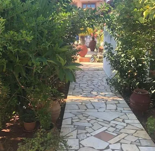 Case de vacanță Modern One Bedroom Beachside Hersonissos (Crete)