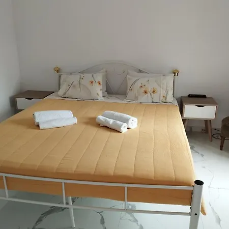 Modern One Bedroom Beachside Дом отдыха