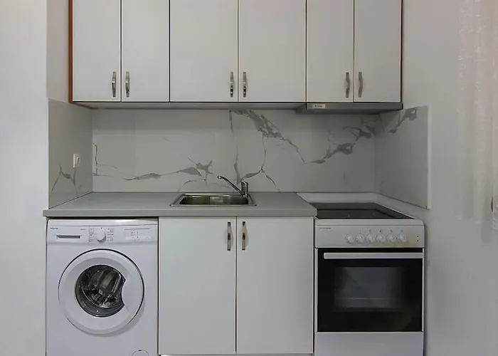 Дом отдыха Modern One Bedroom Beachside